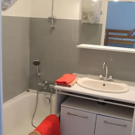 Studio Avec Parking Proche Plage Et Centre Apartment *